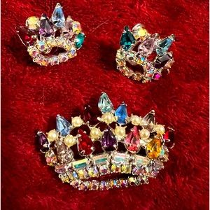 Crown Brooch & Earrings Set